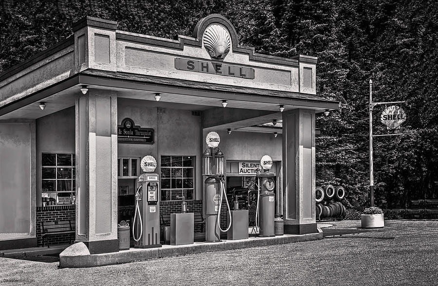 1930s Shell Gas Station BW Photograph by LeeAnn McLaneGoetz McLaneGoetzStudioLLCcom