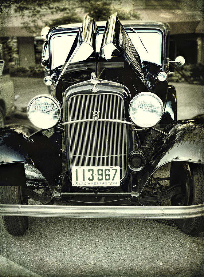 1932 Ford V8 Photograph by Cathy Anderson