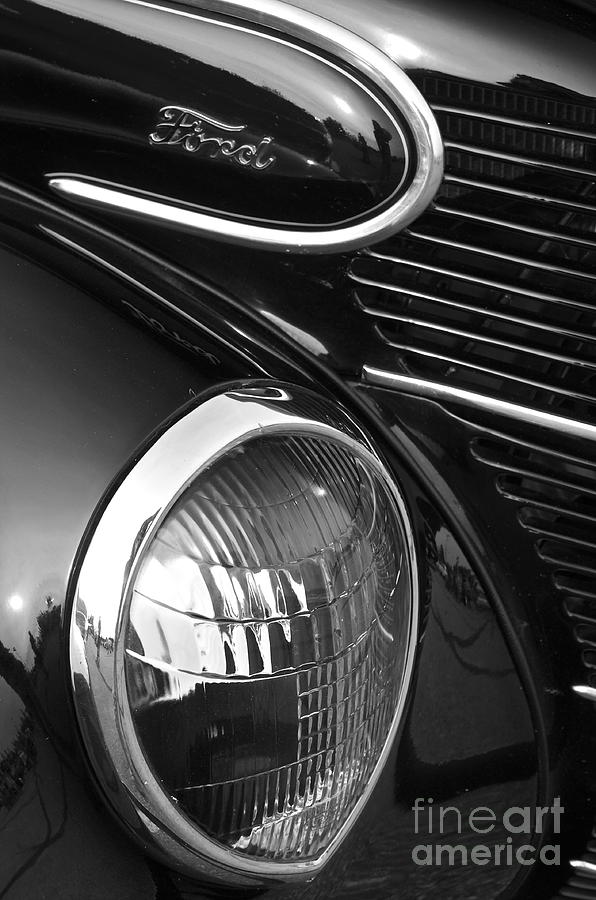 1939 Ford Coupe Photograph by Linda Bianic