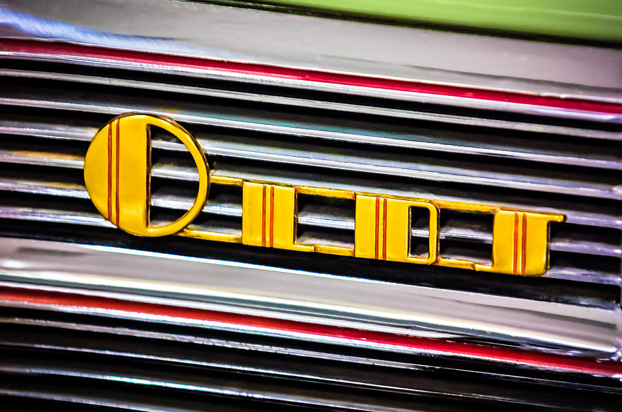 1940 Oldsmobile Emblem Photograph by Jill Reger