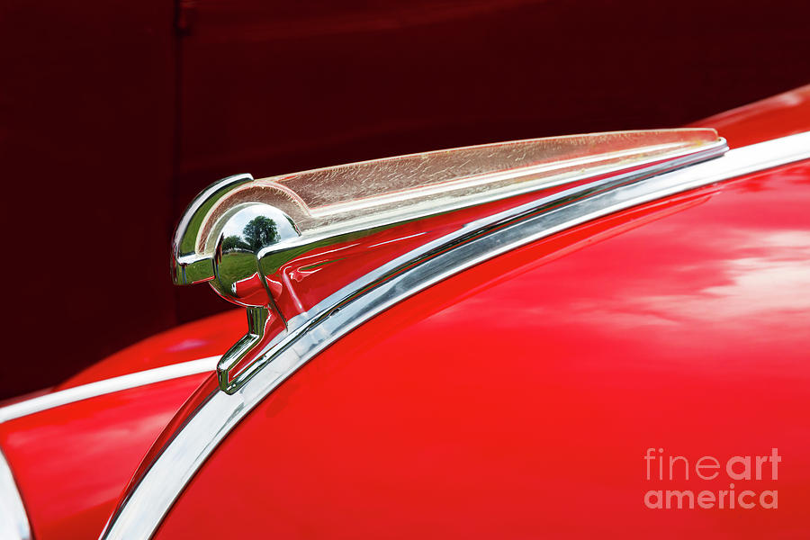 1940 Oldsmobile Hood Ornament Photograph by Dennis Hedberg