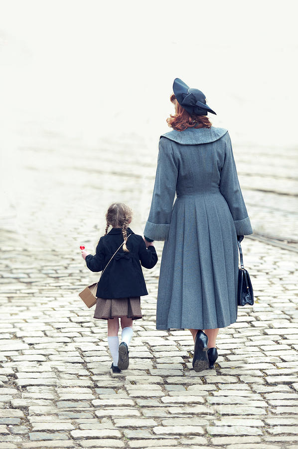 1940s Mother And Daughter Photograph by Lee Avison