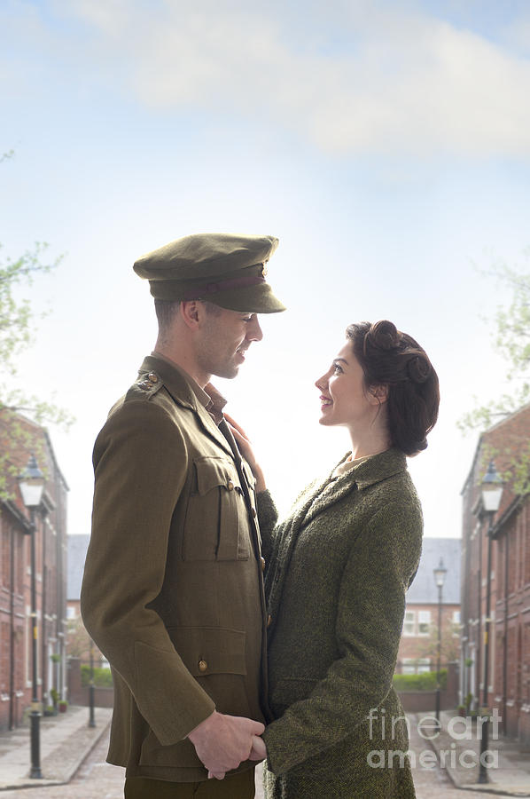 1940s Soldier And Woman  Photograph by Lee Avison