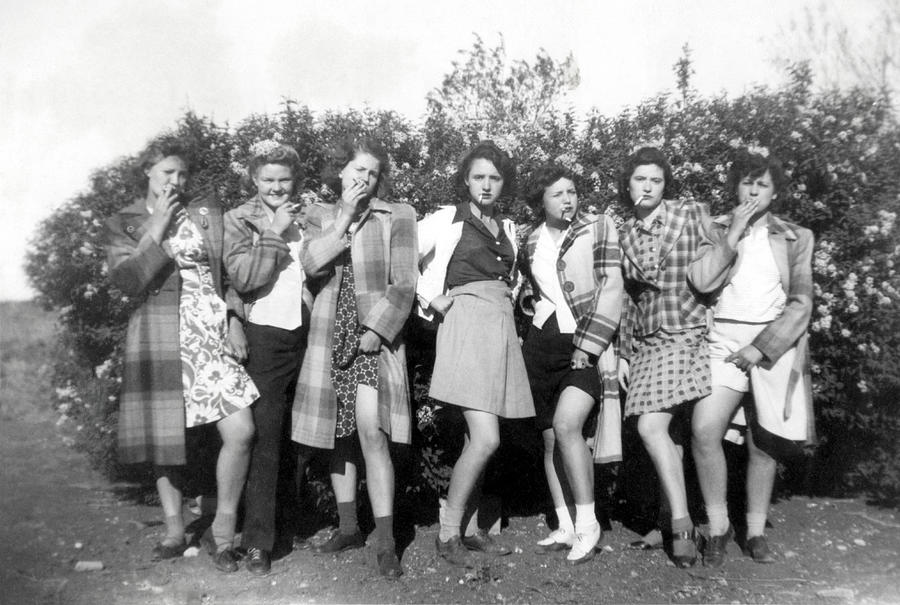 1942 American Bad Girls Photograph by Historic Image