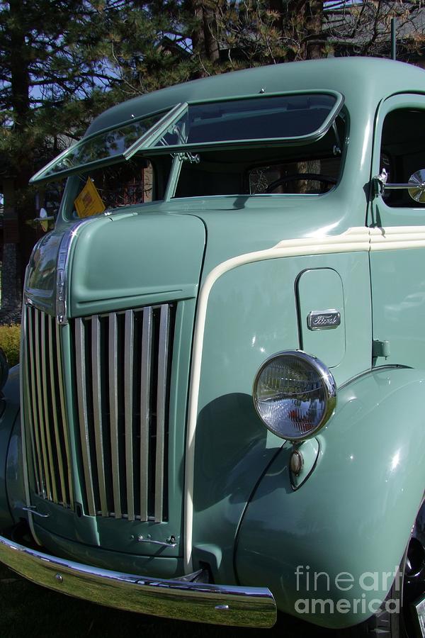 1947 Ford Cab Over Truck Photograph by Mary Deal