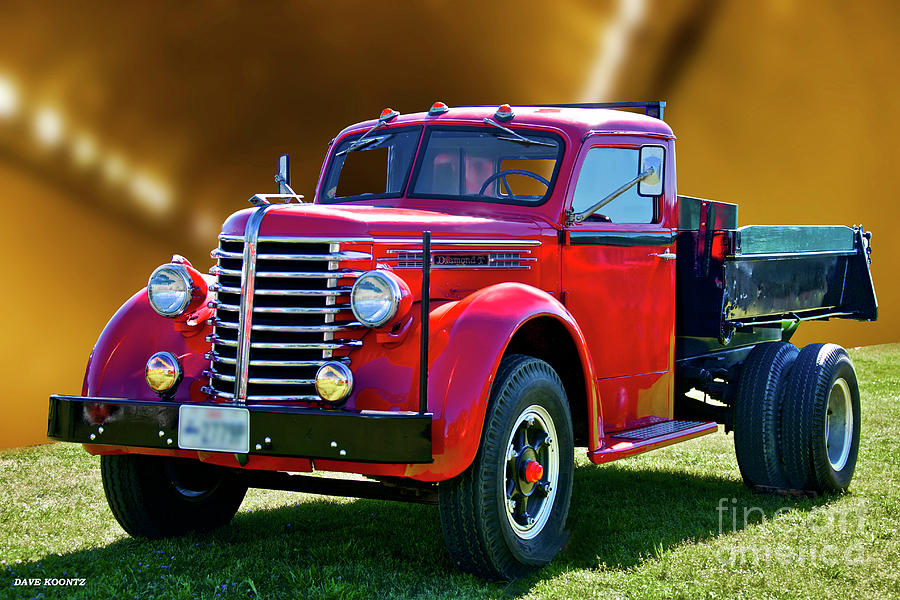 1948 Diamond T Dump Truck Photograph by Dave Koontz - Fine Art America