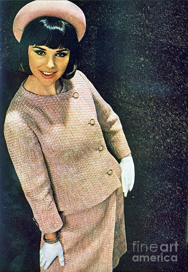1960s women fashion