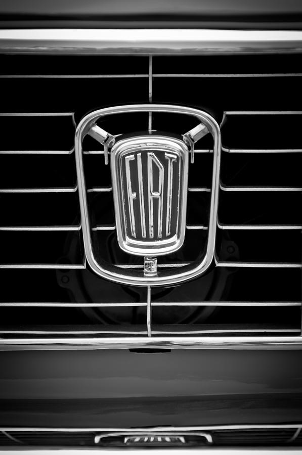 1964 Fiat Cabriolet Grille Emblem -1943bw Photograph by Jill Reger