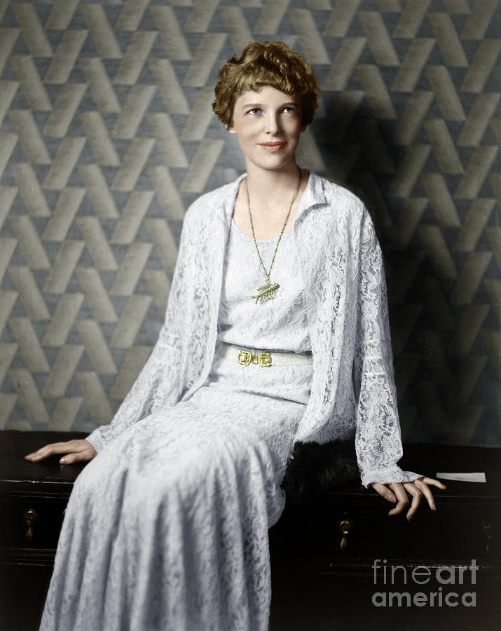 Amelia Earhart #2 Photograph by Granger