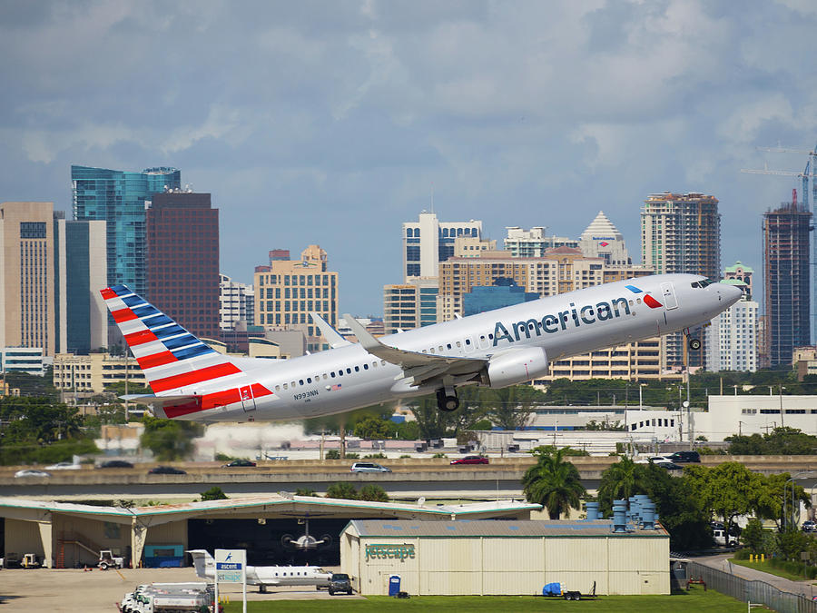 American Airlines #2 Photograph by Dart Humeston