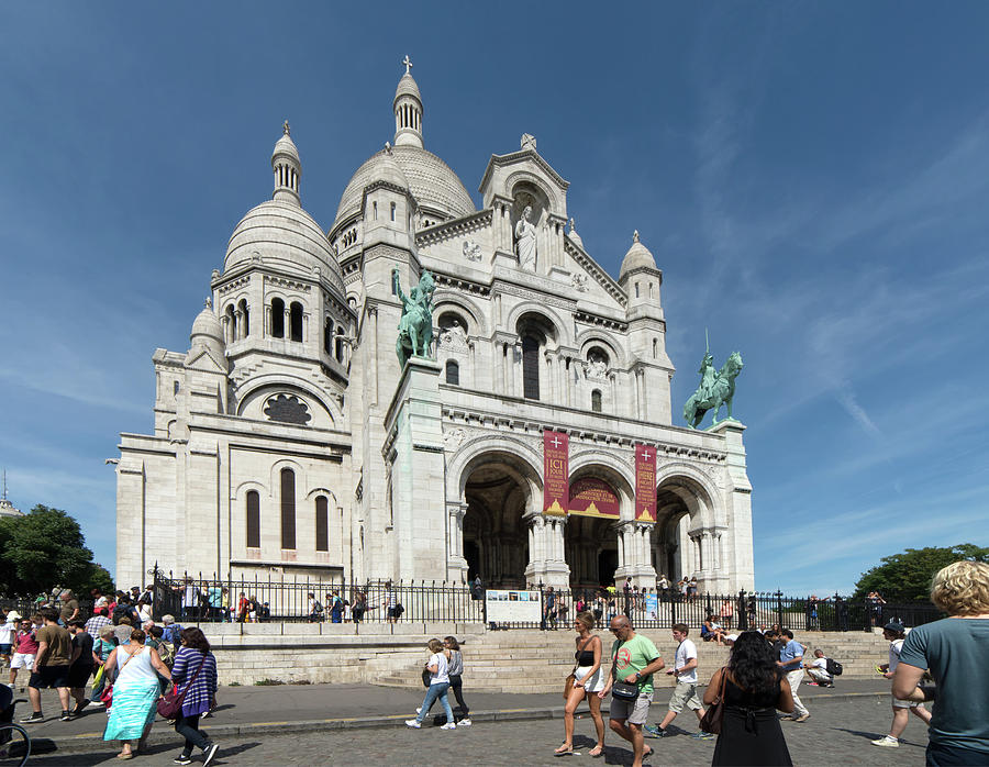 Basilica du Sacre-Coeur de Montmartre #2 Digital Art by Carol Ailles