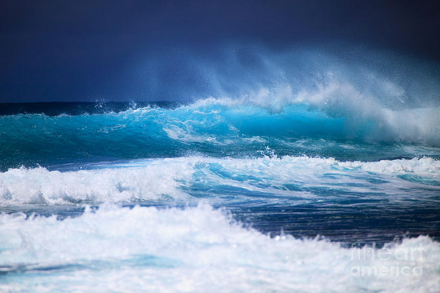 Beautiful wave breaking #2 Photograph by Tomas del Amo - Printscapes