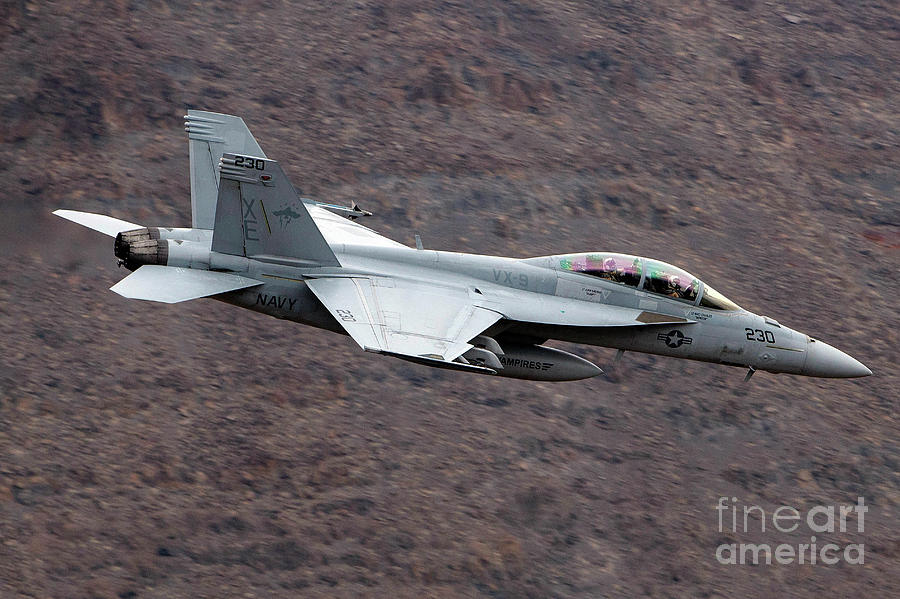 Boeing F/A-18F Super Hornet XE-230 US Navy VX-9 Vampires Photograph by ...