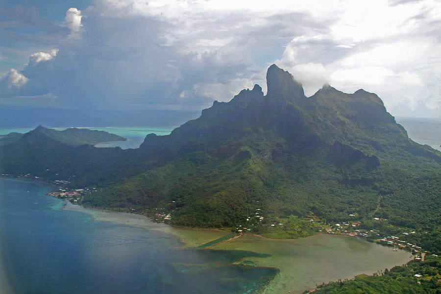 Bora Bora, Tahiti #4 Photograph by Richard Krebs