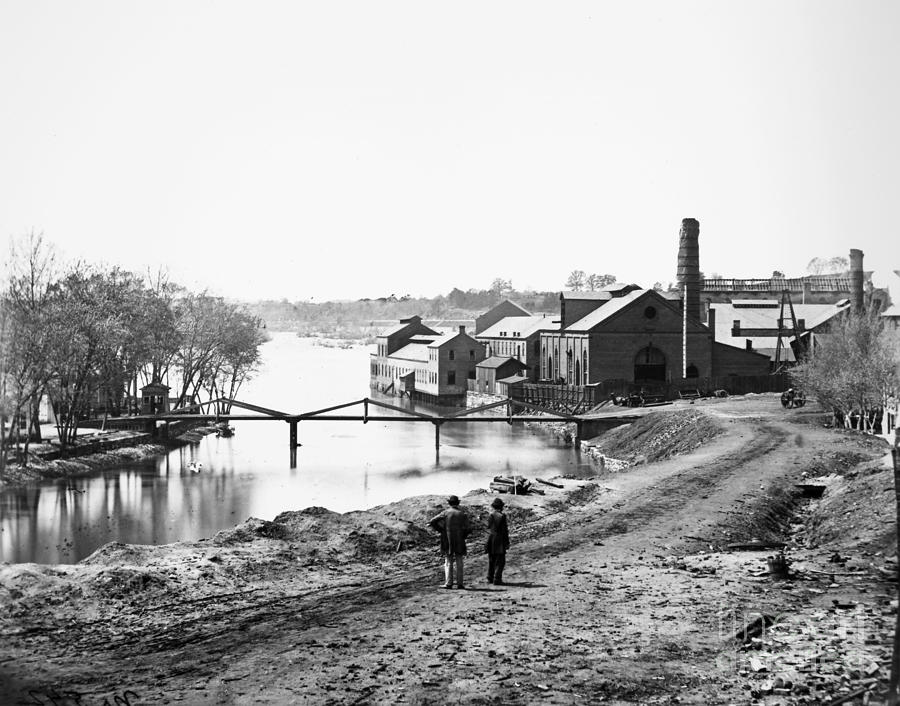 Civil War: Fall Of Richmond #2 Photograph by Granger