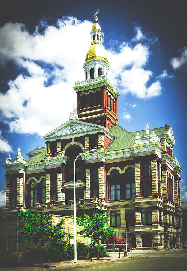 Dubuque County Courthouse Dubuque Iowa Photograph by Mountain Dreams