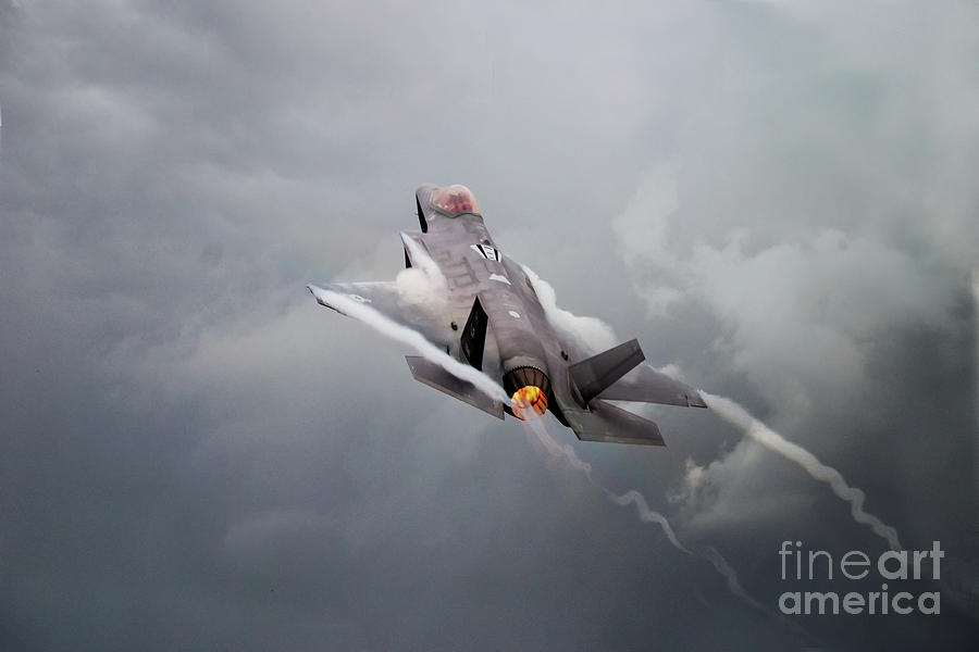 F35 Lightning II Digital Art by Airpower Art