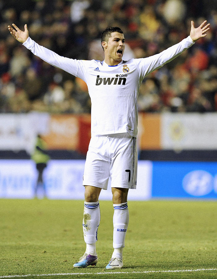Cristiano Ronaldo 25 Photograph