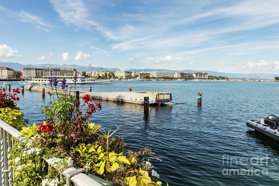Geneva lake and city in Switzerland #2 Photograph by Didier Marti