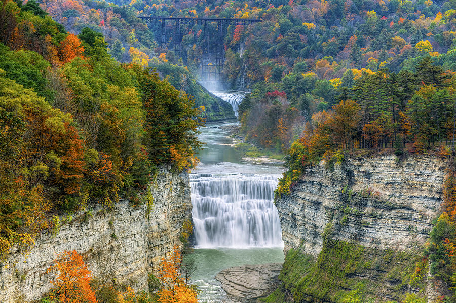 Hot Air Balloon Over The Middle Falls At Letchworth State Park ...