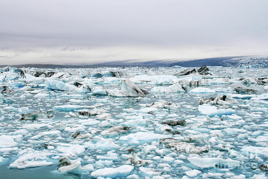Iceberg lake Votnajokkul Photograph by Patricia Hofmeester