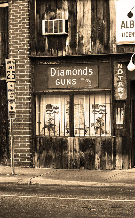 Johnson City Tennessee - Gun Shop Photograph by Frank Romeo