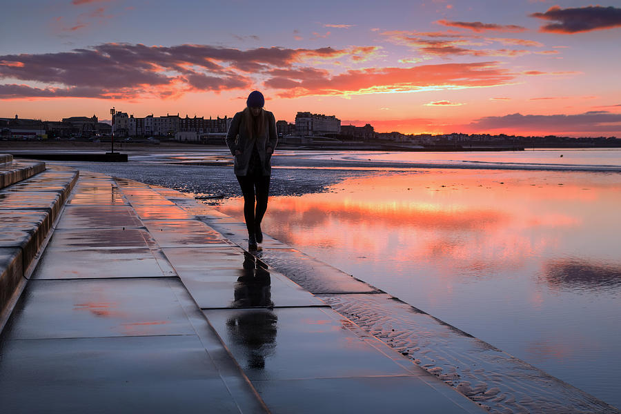 Sunset Photograph - Margate Kings Steps #2 by Ian Hufton