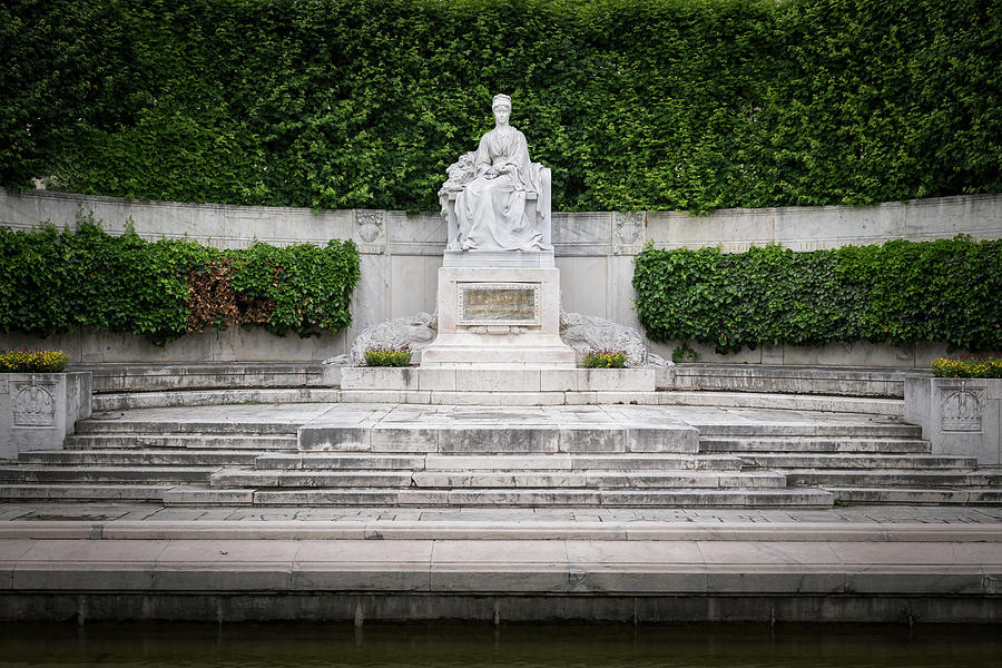 Monument Of Empress Elisabeth Of Austria In Volksgarten Vienna Photograph