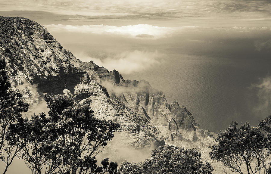 Puu o Kila Lookout, Kauai, HI by T Brian Jones Puu o Kila Lookout, Kauai, HI by T Brian Jones
