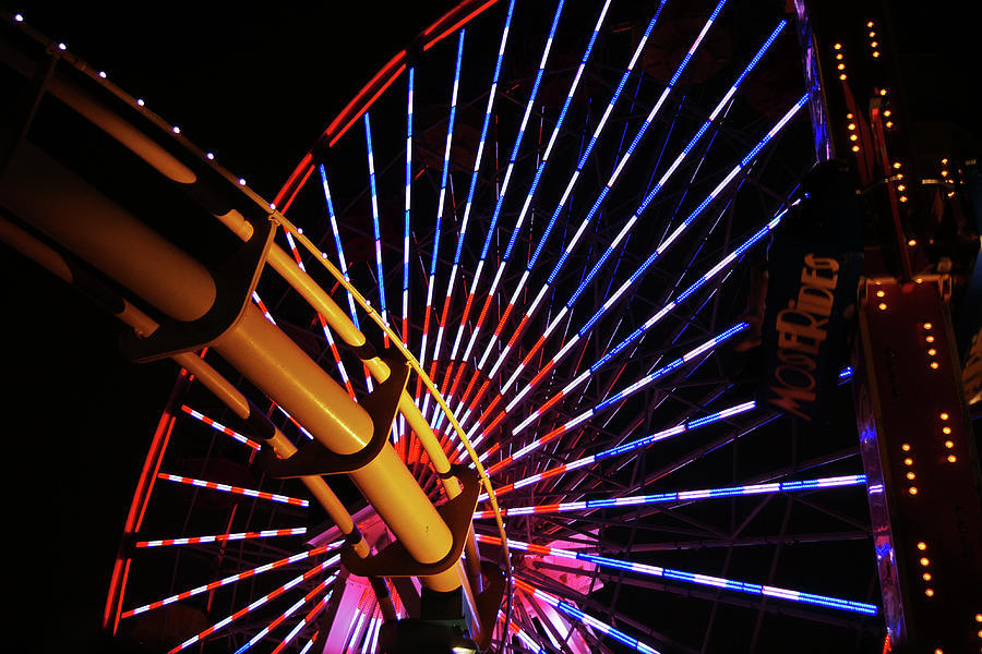 Santa Monica Ferris Wheel Photograph by Robert Braley