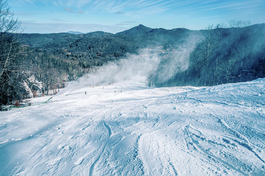 Scenic Views Around Sugar Mountain Ski Resort In North Carolina ...