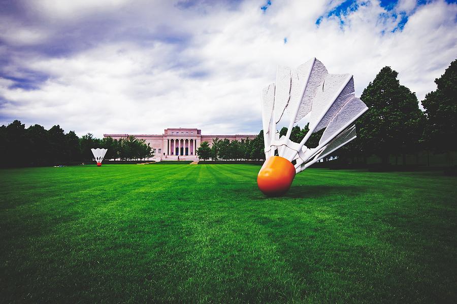 nelson atkins shuttlecock