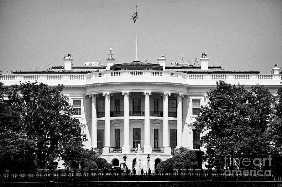 Whitehouse Photograph - south facade of the white house Washington DC USA #2 by Joe Fox
