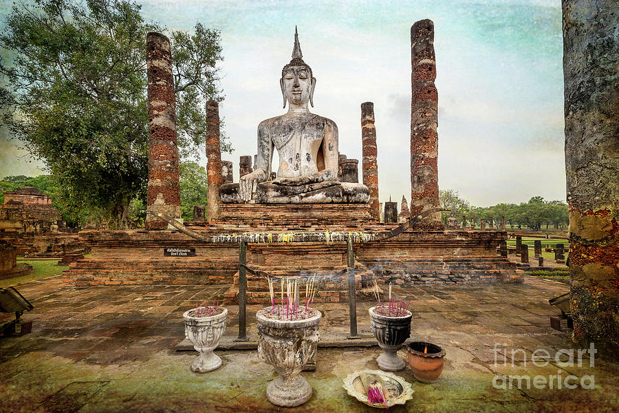 Sukhothai Buddha #2 Photograph by Adrian Evans