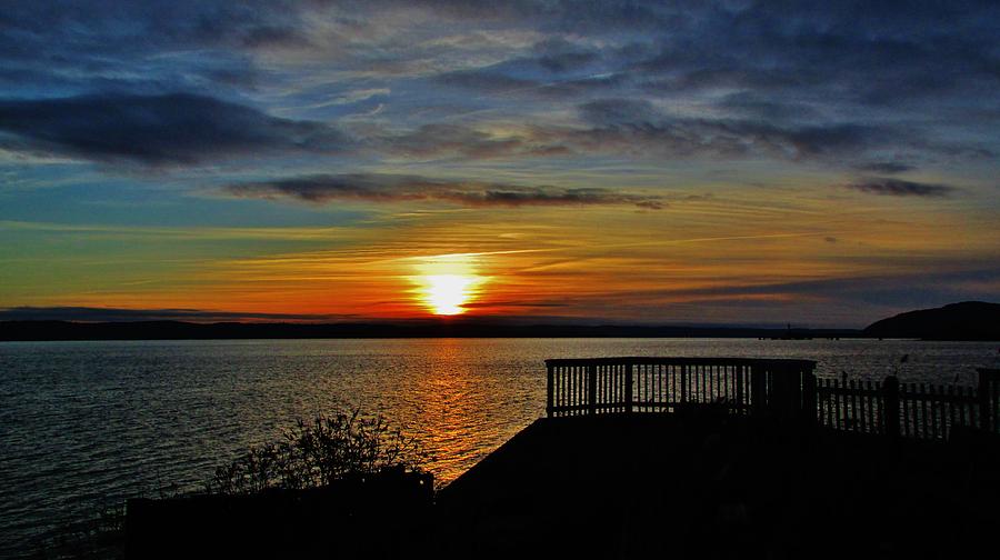 Sunrise over Haverstraw Bay Photograph by Thomas McGuire - Fine Art America