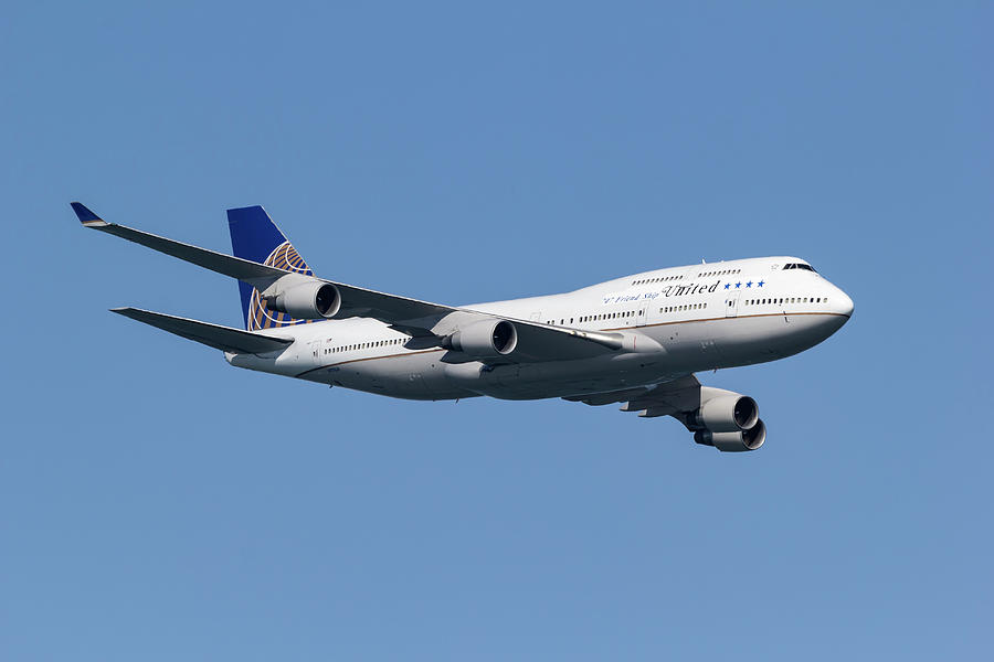 United Airlines 747 Photograph