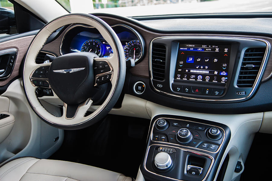 2015 Chrysler 200 C Interior