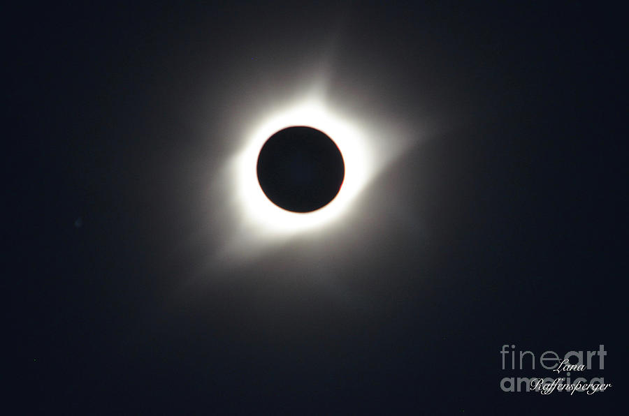 2017 Eclipse Totality Photograph by Lana Raffensperger - Fine Art America