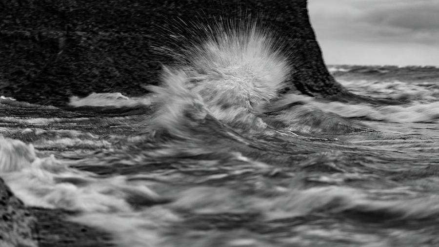 Lake Erie Waves #23 Photograph by Dave Niedbala