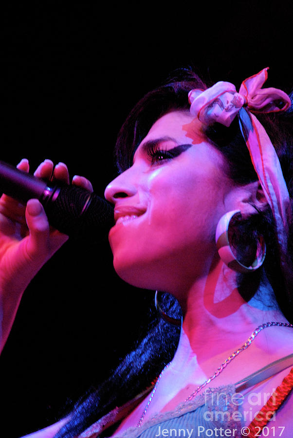 Amy Winehouse photo 22 Photograph by Jenny Potter