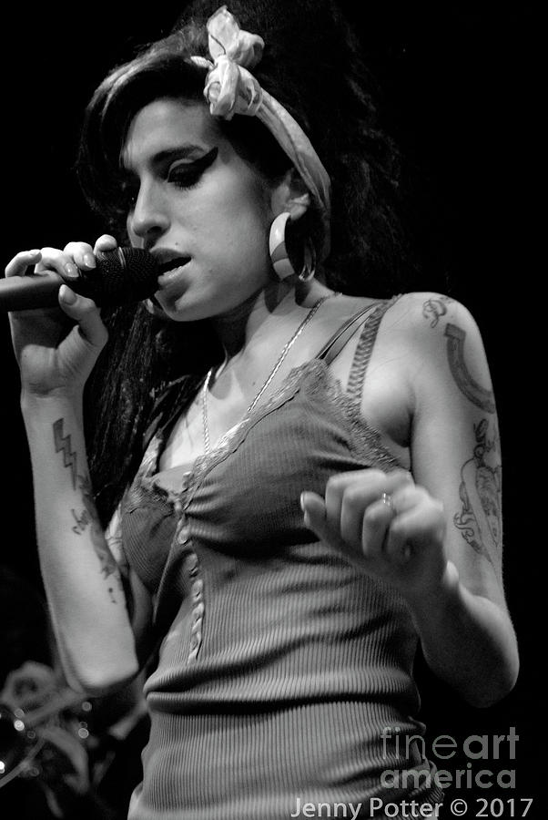 Amy Winehouse photo 18 Photograph by Jenny Potter