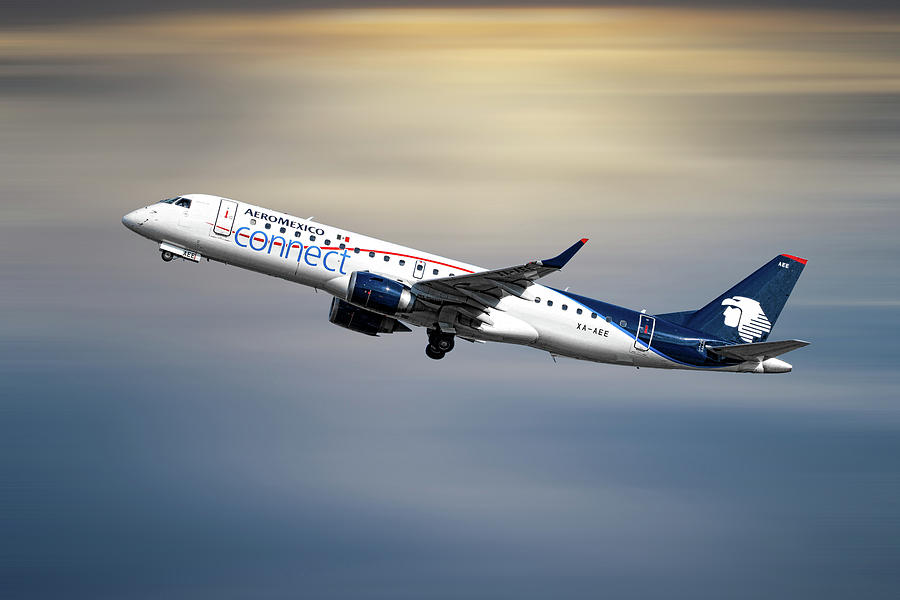 Aeromexico Mixed Media - Aeromexico Connect Embraer Erj-190ar by Smart Aviation Aeromexico Mixed Media - Aeromexico Connect Embraer Erj-190ar by Smart Aviation
