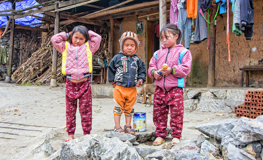 3 Children Vietnamese Ha Giang  Photograph by Chuck Kuhn