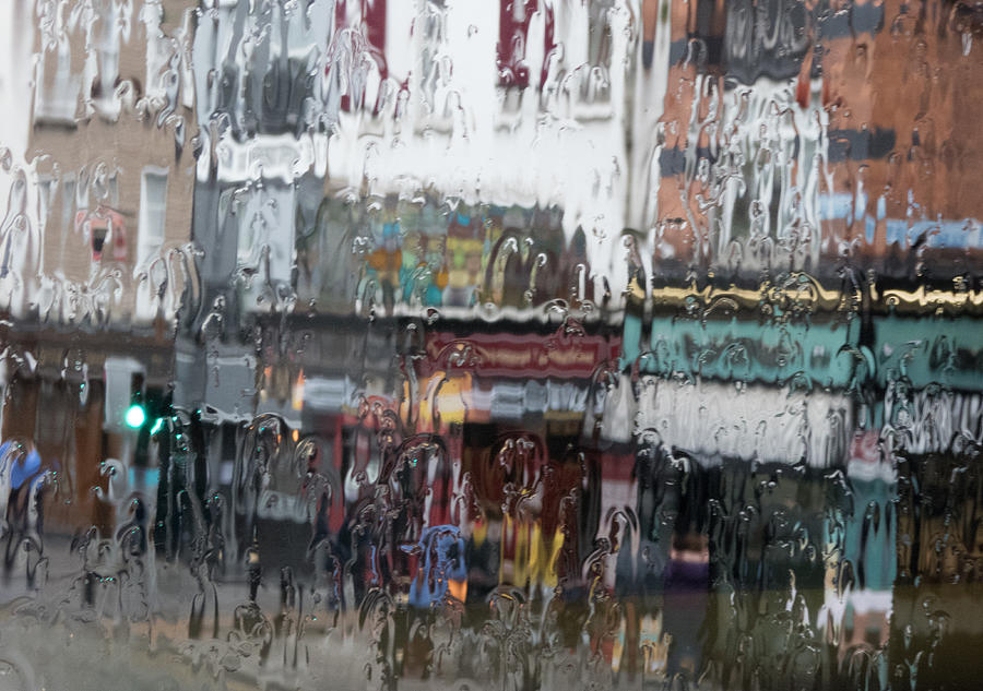 Dublin in the rain. Photograph by Rob Huntley