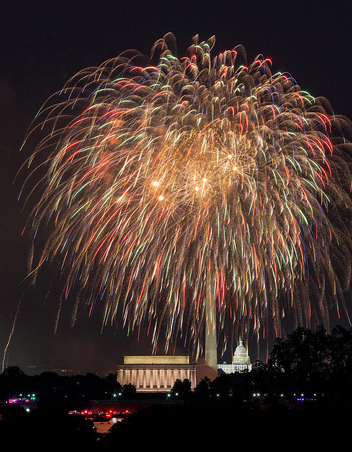 Fireworks over Washington DC on July 4th #3 Photograph by Steven Heap