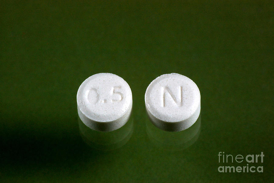 Lorazepam 0.5 Mg Tablets #3 Photograph by Scimat