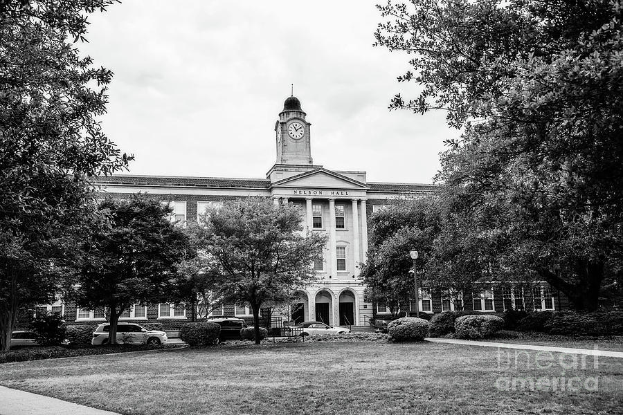 Mississippi College - Nelson Hall BW Photograph by Scott Pellegrin