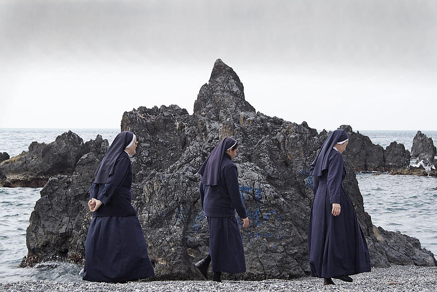 Beach Photograph - 3 Nuns And A Black Rock by David Wenman