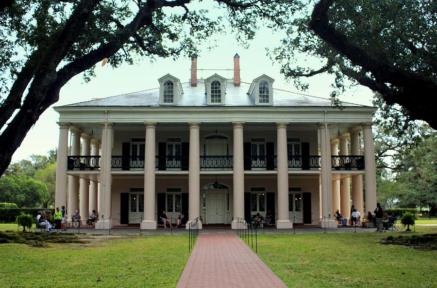 Oak Alley Plantation Photograph by Anita Hiltz - Fine Art America