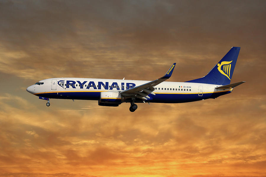 Ryanair Photograph - Ryanair Boeing 737-8AS #3 by Smart Aviation
